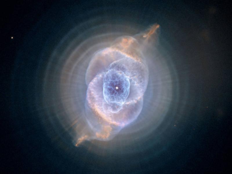 Cat's Eye Nebula Image of Cat's Eye Nebula