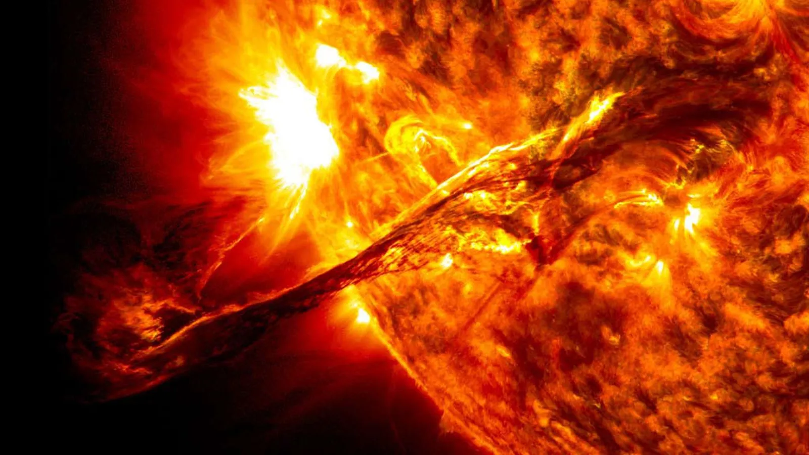 Eruption of a filament on the Sun