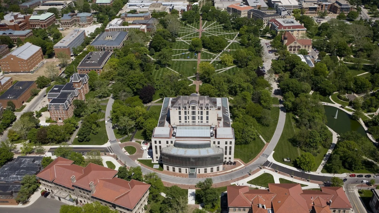 Aerial picture of Thompson Library and The Oval