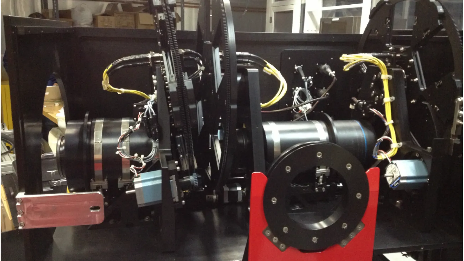 COSMOS optical bench with mechanisms and optical assemblies