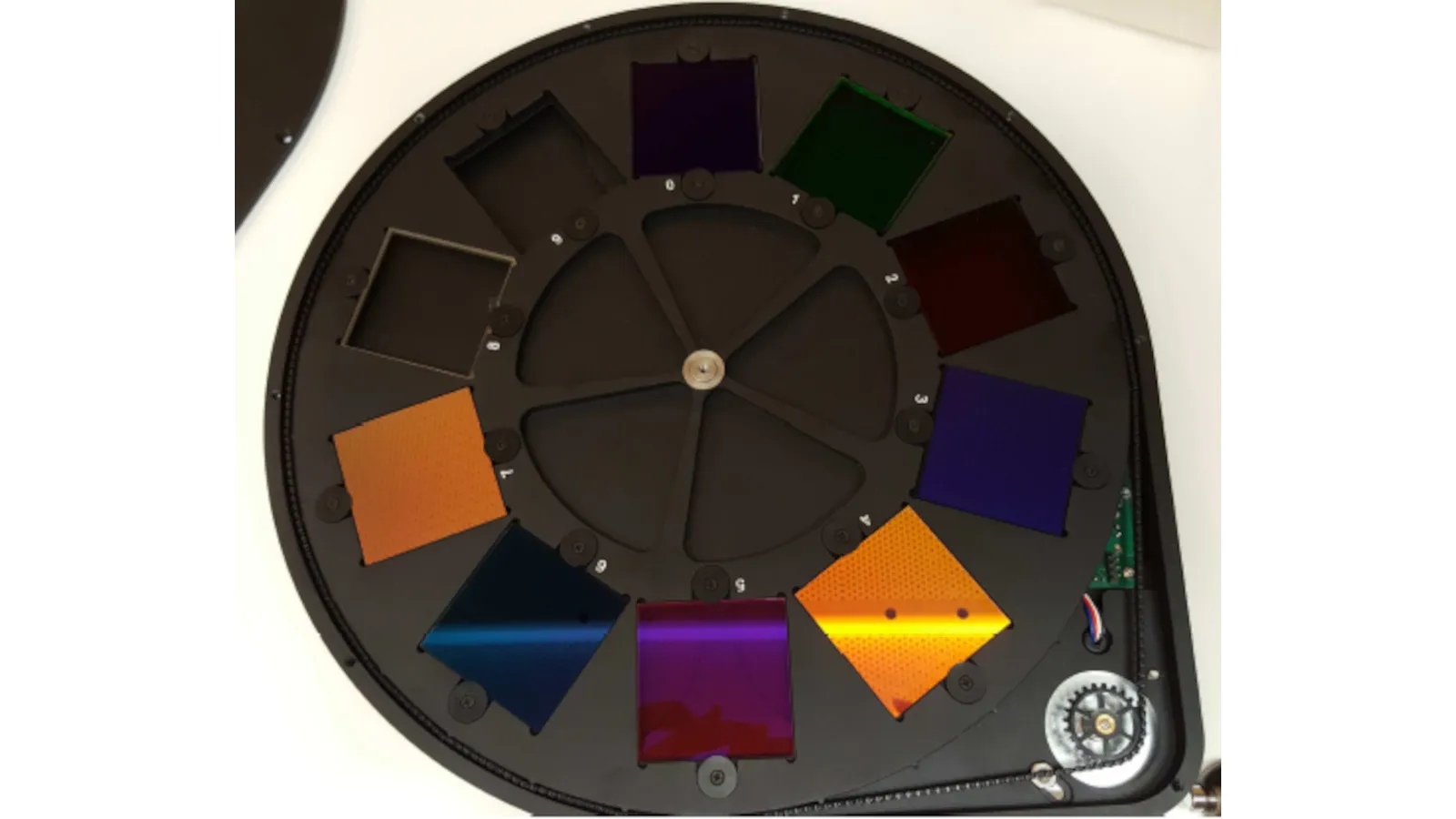 DEMONEXT 10-position filter wheel with filters
