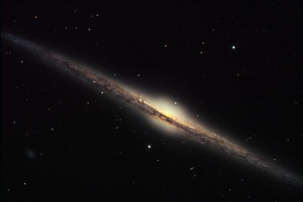 NGC4565 NGC4565, Bruce Hugo & Leslie Gaul, APOD 2004 April 9