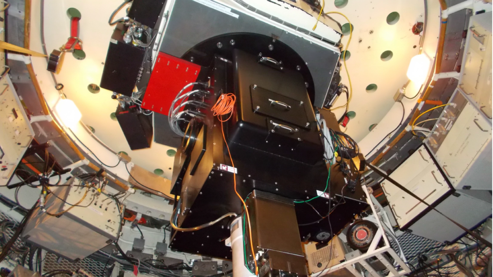 KOSMOS mounted on the 4m Mayall telescope